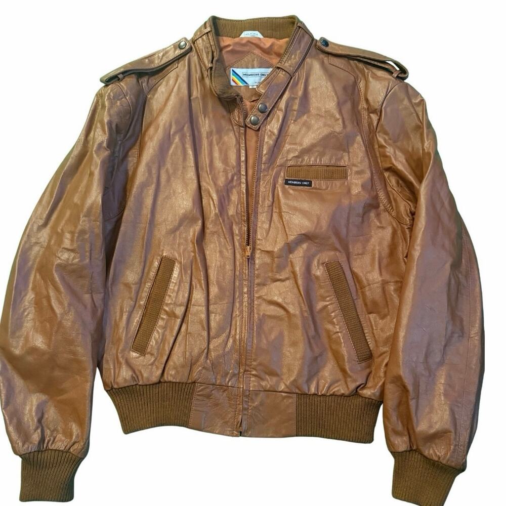 Members Only by Europe Craft vintage leather bomber jacket. Size 46